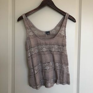 Sparkle and fade tank from urban outfitters!